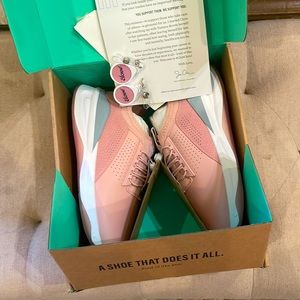 Clove 7.5 Pink Sneakers